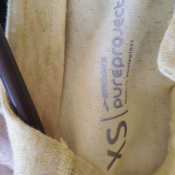 Brooks top - Picture 5 of 5